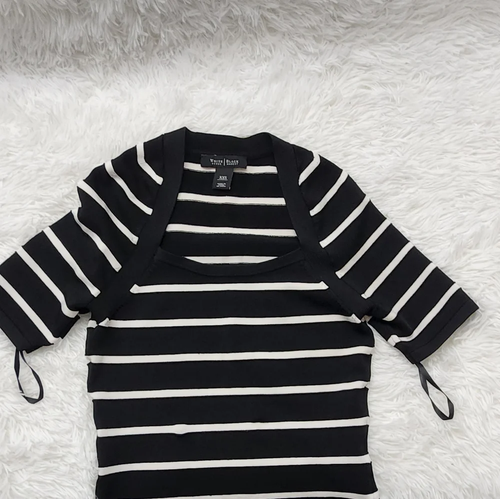White House Black Market tops - Picture 5 of 8